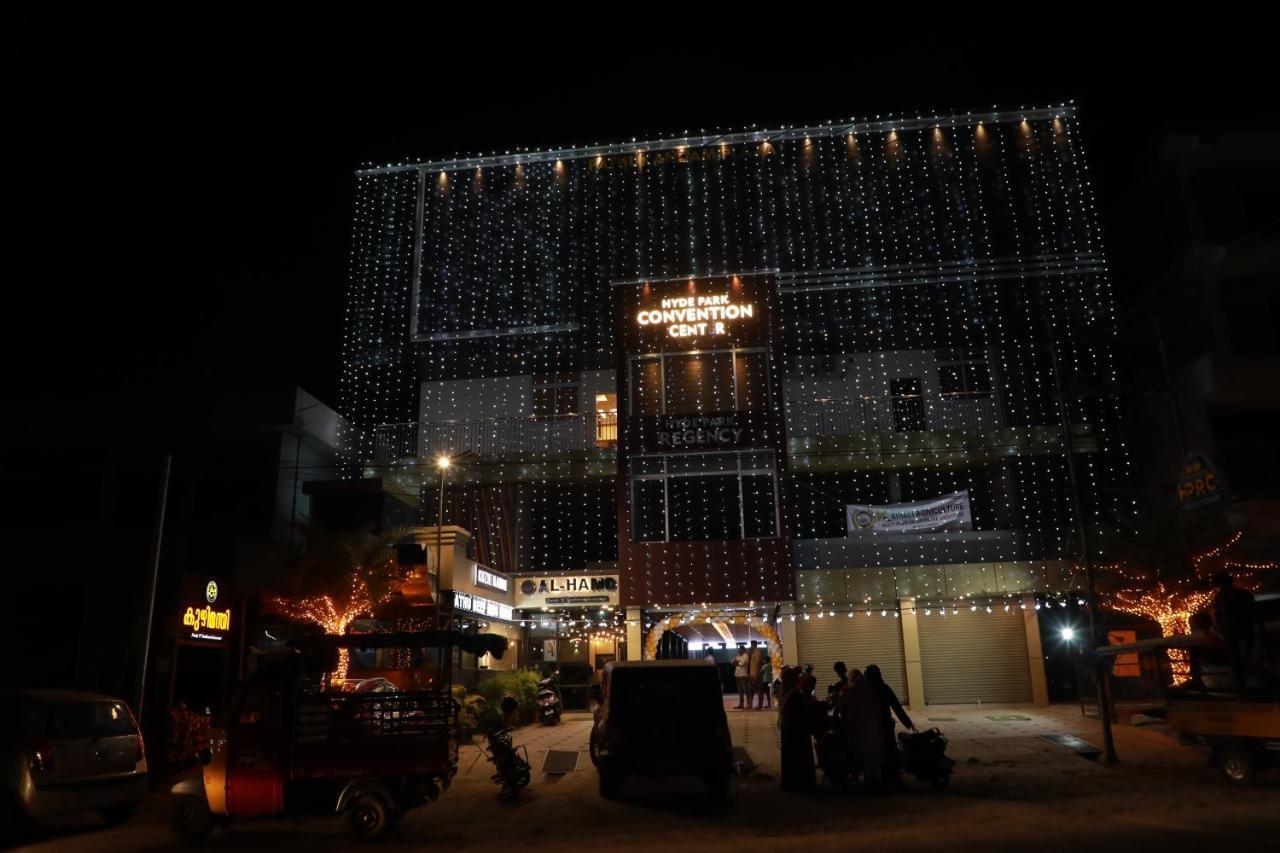 Hotel Hydepark Regency à Palakkad Extérieur photo